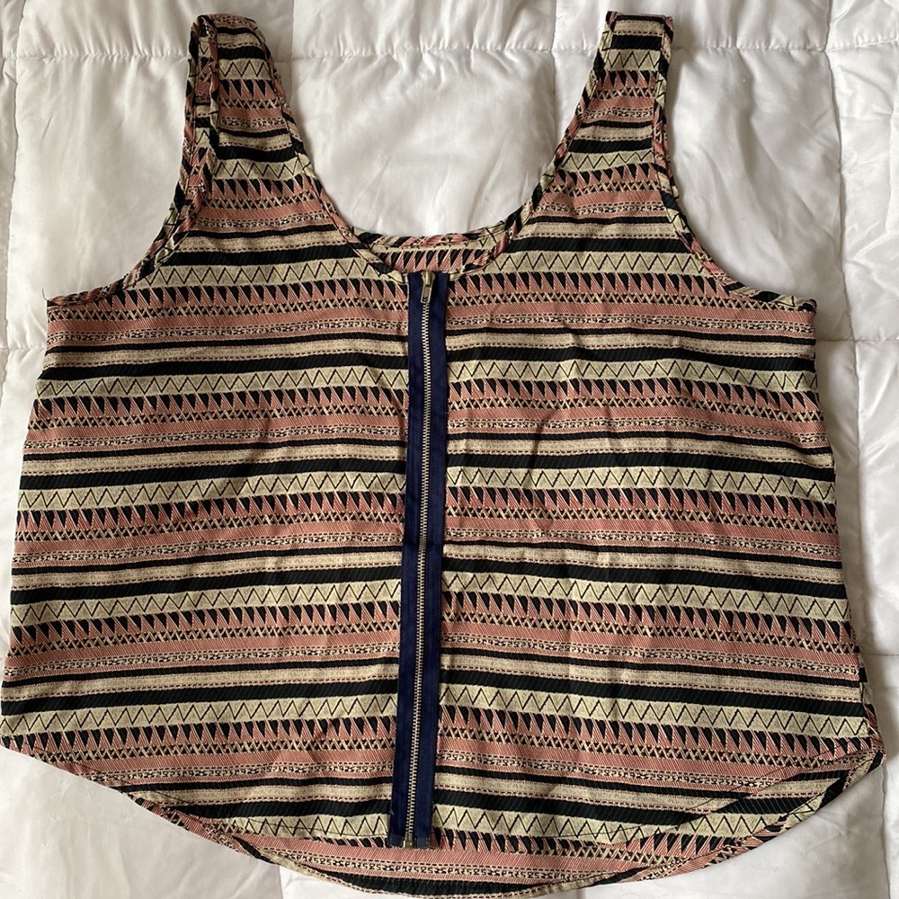 Aztec Pattern Cropped Tank - Picture 2 of 5